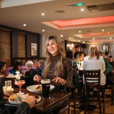 The Valley Hotel & Carriage Gardens Fivemiletown Bagian luar foto