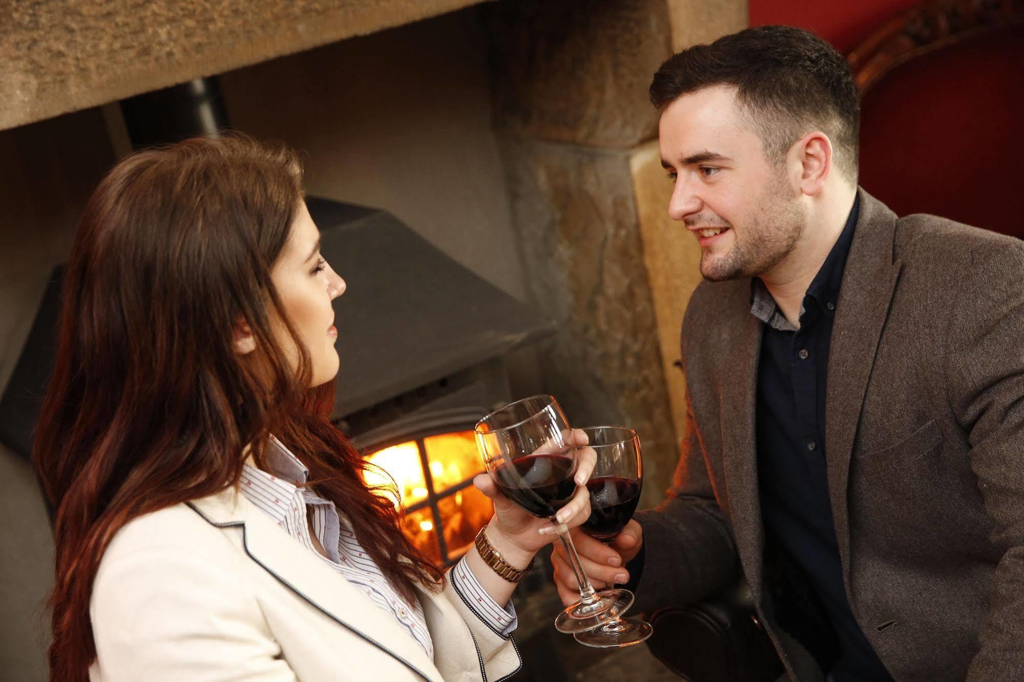The Valley Hotel & Carriage Gardens Fivemiletown Bagian luar foto