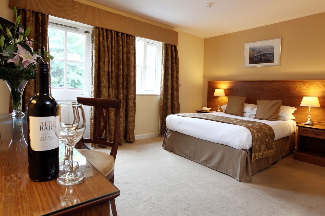 The Valley Hotel & Carriage Gardens Fivemiletown Bagian luar foto